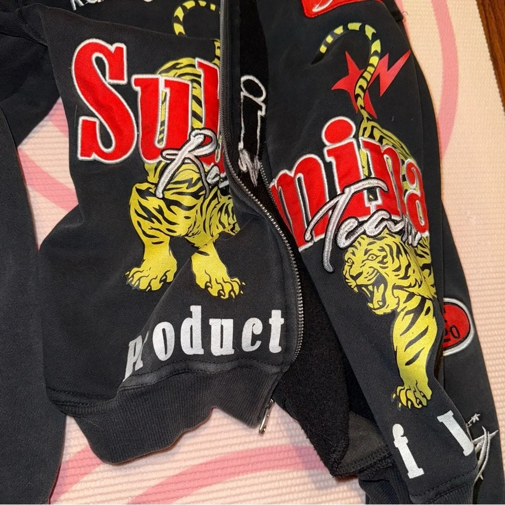 PacSun Black Oversize Graphic Sweater - Picture 9 of 11